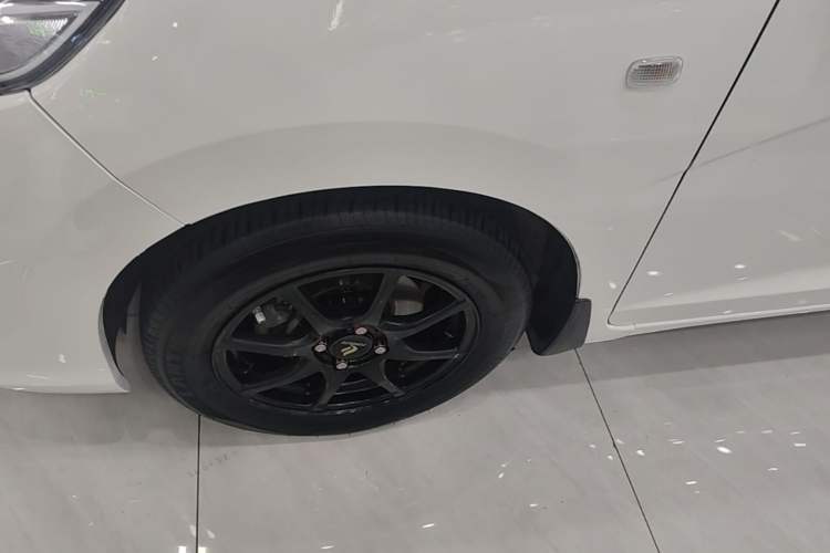 Used Honda Fit 2018 1.5L CVT Comfort Version Left Front Wheel Hub