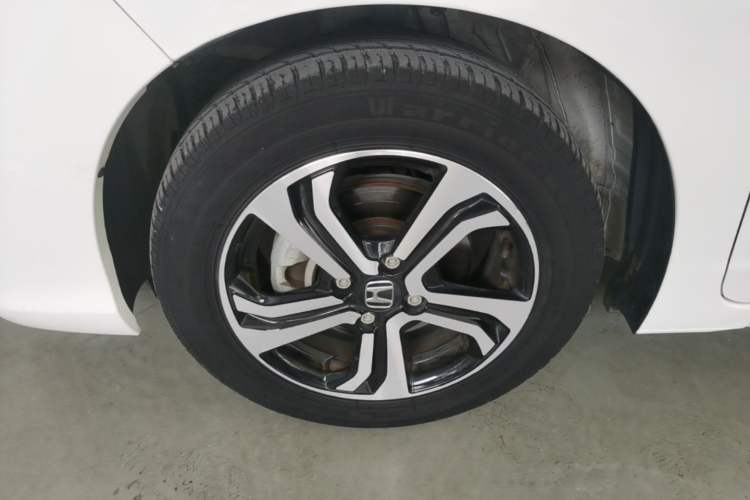 Used Honda Fit 2018 1.5L CVT Comfort Version Left Front Wheel Hub