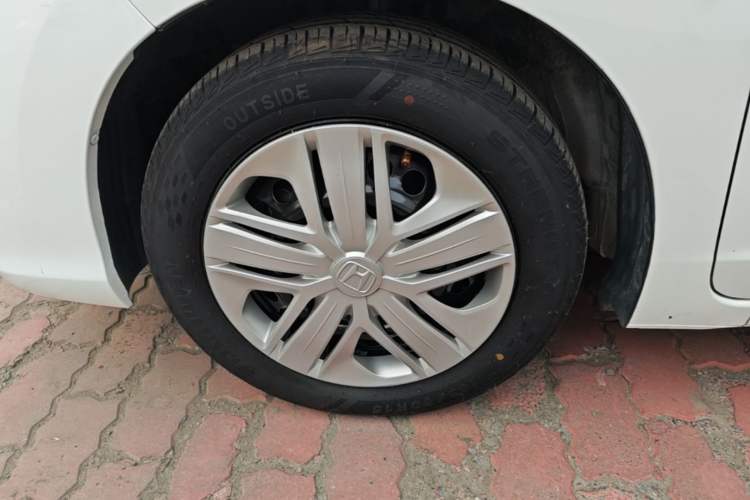 Used Honda Fit 2018 1.5L CVT Comfort Version Left Front Wheel Hub