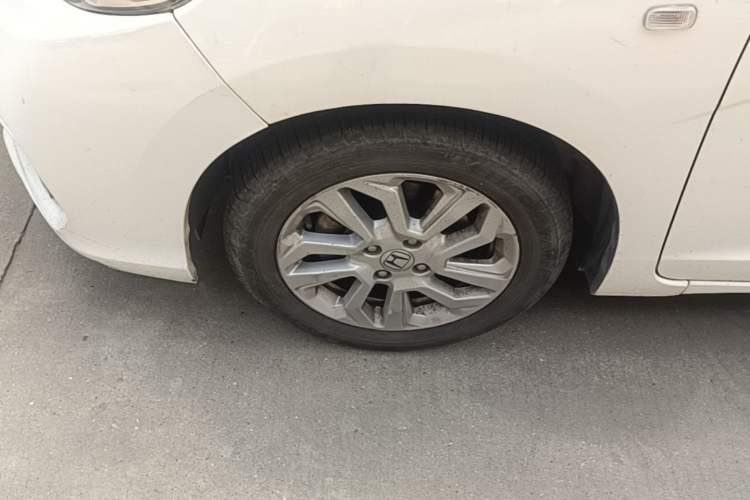 Used Honda Fit 2018 1.5L CVT Comfort Sunroof Version Left Front Wheel Hub