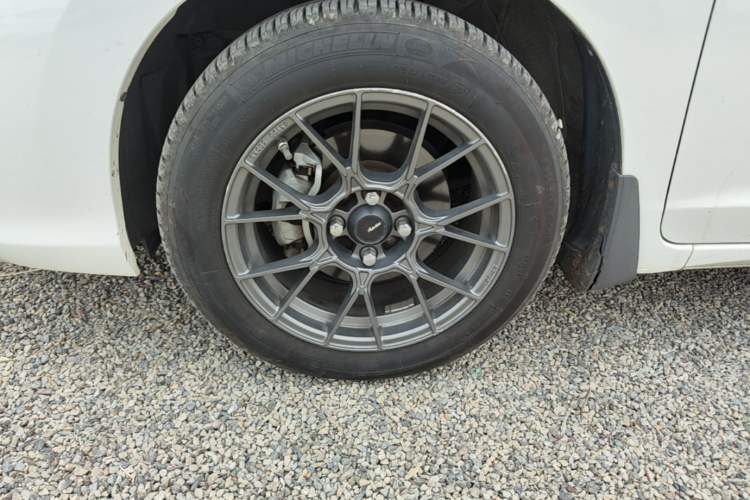 Used Honda Fit 2018 1.5L CVT Comfort Version Left Front Wheel Hub