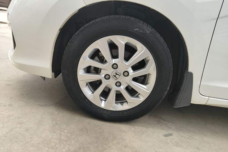 Used Honda Fit 2018 1.5L CVT Comfort Version Left Front Wheel Hub