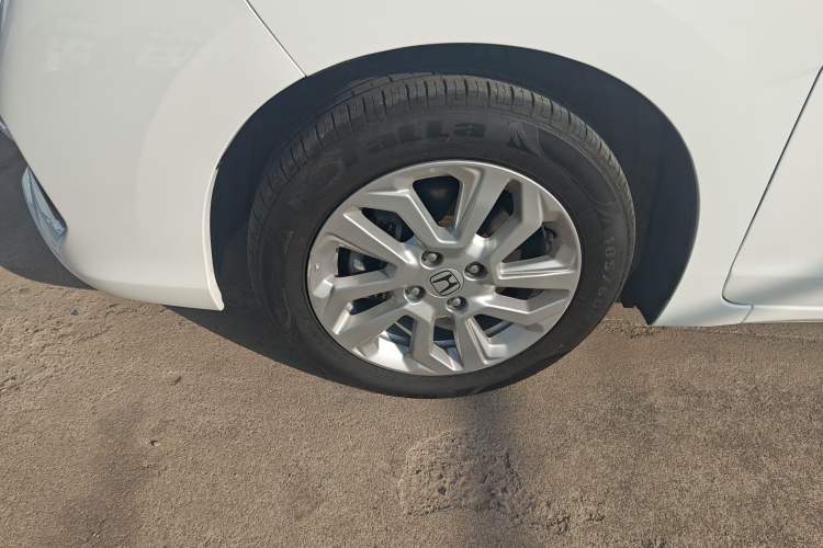 Used Honda Fit 2018 1.5L CVT Comfort Sunroof Version Left Front Wheel Hub