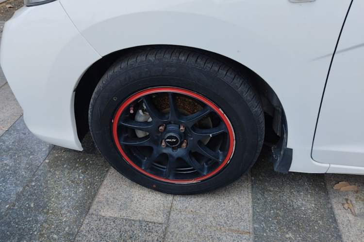 Used Honda Fit 2018 1.5L CVT Comfort Version Left Front Wheel Hub