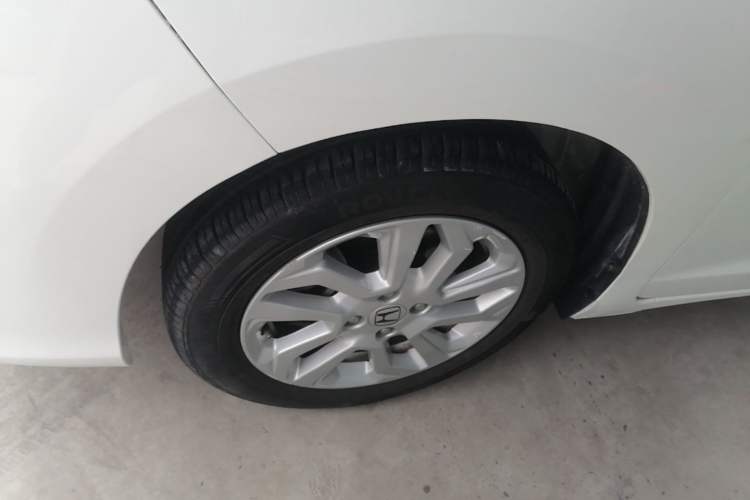 Used Honda Fit 2018 1.5L CVT Comfort Sunroof Version Left Front Wheel Hub