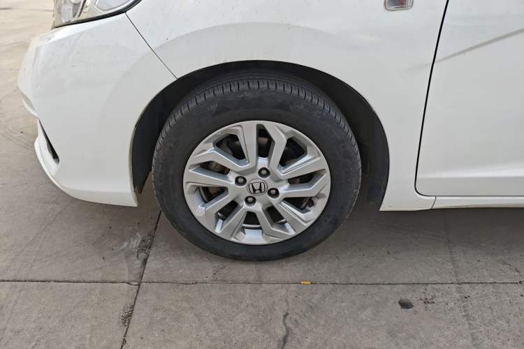 Used Honda Fit 2018 1.5L CVT Comfort Sunroof Version Left Front Wheel Hub