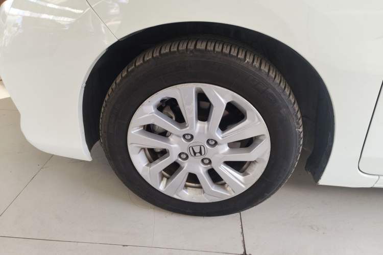 Used Honda Fit 2018 1.5L CVT Comfort Sunroof Version Left Front Wheel Hub
