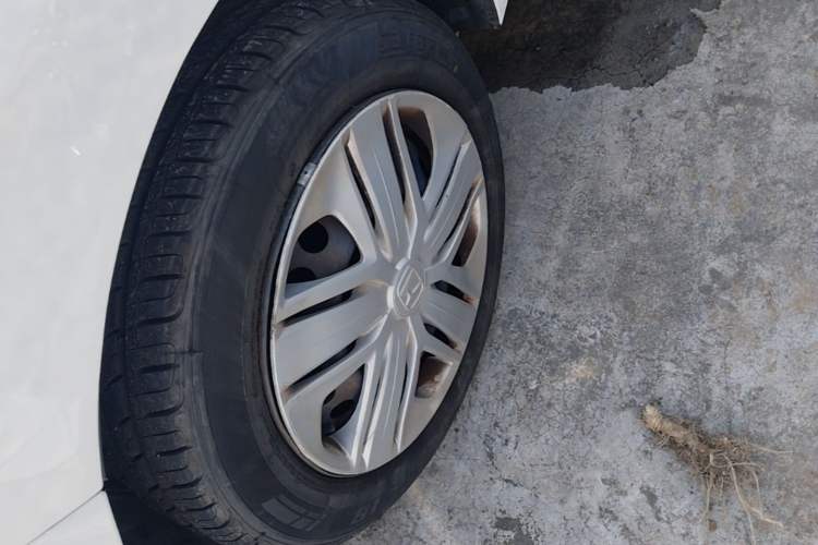 Used Honda Fit 2018 1.5L CVT Comfort Version Left Front Wheel Hub