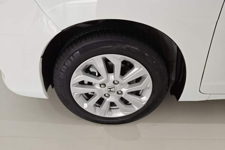 Used Honda Fit 2018 1.5L CVT Comfort Sunroof Version Left Front Wheel Hub