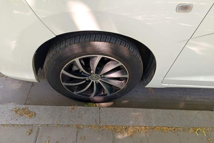 Used Honda Fit 2018 1.5L CVT Comfort Version Left Front Wheel Hub