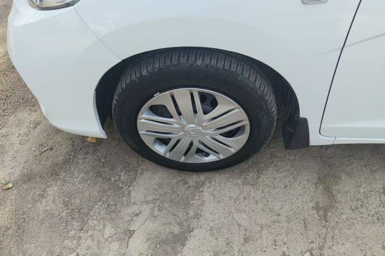 Used Honda Fit 2018 1.5L CVT Comfort Version Left Front Wheel Hub