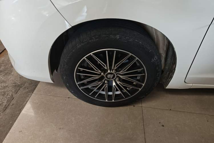 Used Honda Fit 2018 1.5L Manual Comfort Version Left Front Wheel Hub
