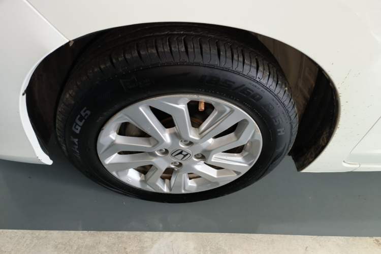 Used Honda Fit 2018 1.5L CVT Comfort Sunroof Version Left Front Wheel Hub