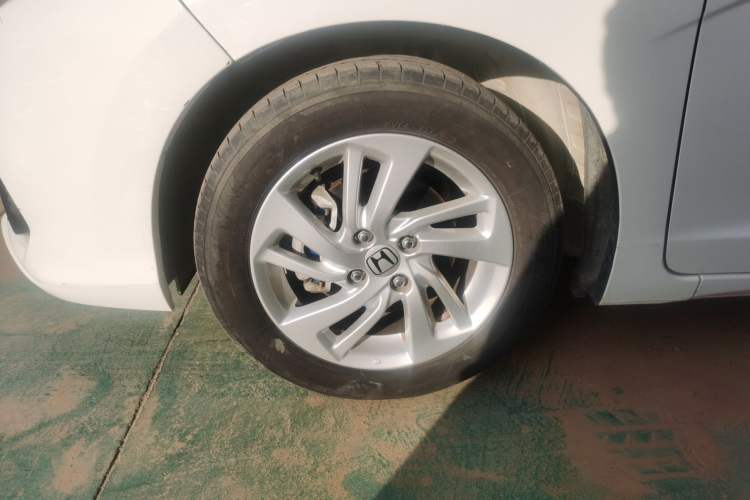 Used Honda Fit 2018 1.5L Manual Comfort Version Left Front Wheel Hub