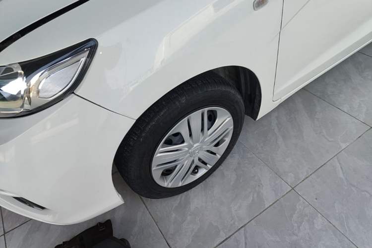 Used Honda Fit 2018 1.5L CVT Comfort Version Left Front Wheel Hub