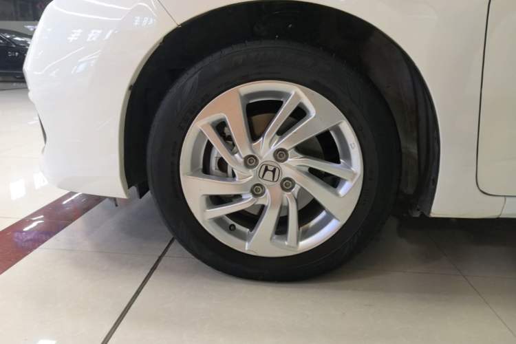 Used Honda Fit 2018 1.5L CVT Comfort Version Left Front Wheel Hub
