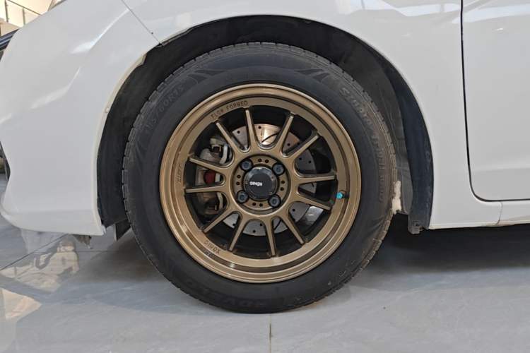 Used Honda Fit 2018 1.5L Manual Comfort Version Left Front Wheel Hub