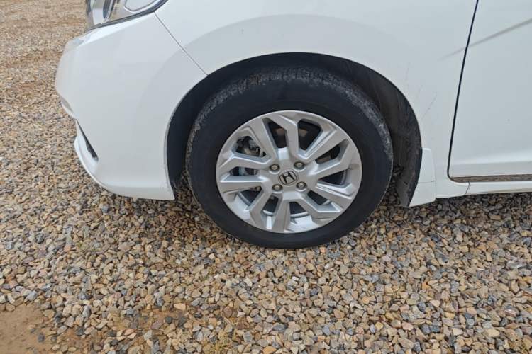 Used Honda Fit 2018 1.5L CVT Comfort Sunroof Version Left Front Wheel Hub