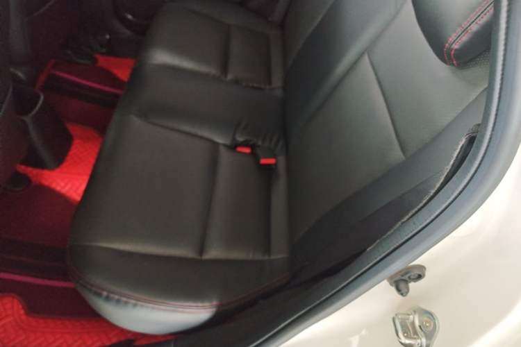 Used Honda Fit 2018 1.5L CVT Comfort Sunroof Version Left Rear Seat