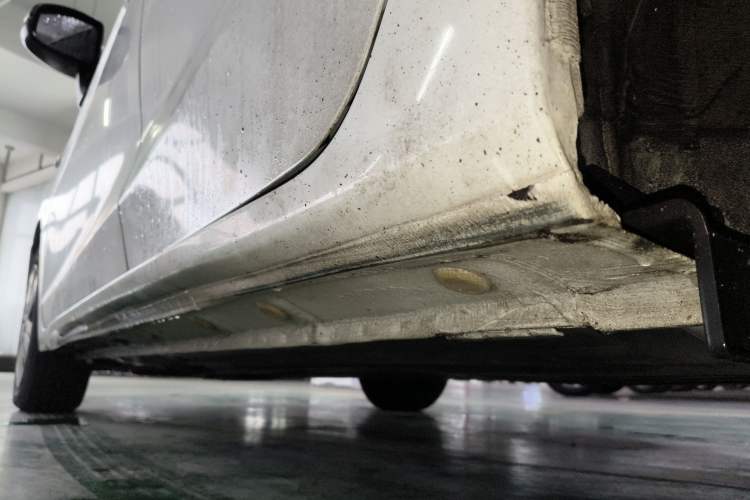 Used Honda Fit 2018 1.5L CVT Comfort Version Left Side Sill