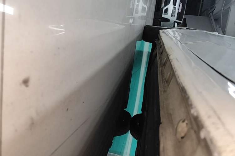 Used Honda Fit 2018 1.5L CVT Comfort Sunroof Version Left Side Sill