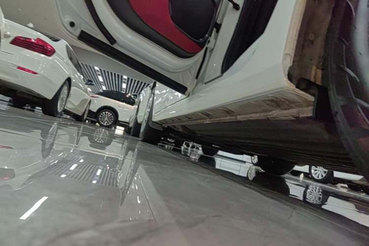 Used Honda Fit 2018 1.5L CVT Comfort Version Left Side Sill