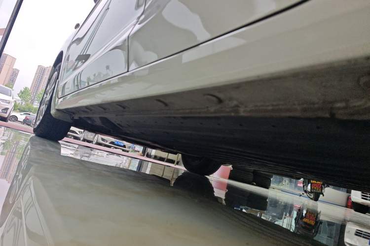 Used Honda Fit 2018 1.5L CVT Comfort Sunroof Version Left Side Sill