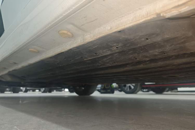 Used Honda Fit 2018 1.5L CVT Comfort Sunroof Version Left Side Sill