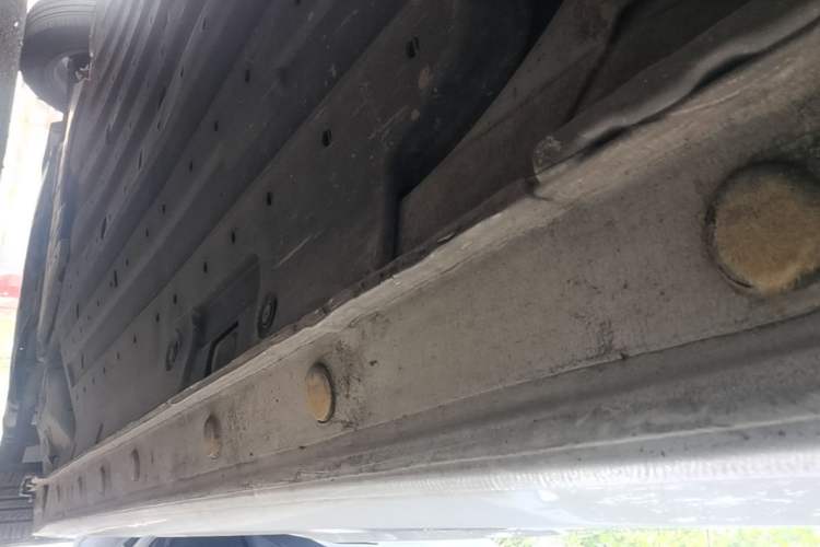 Used Honda Fit 2018 1.5L CVT Comfort Sunroof Version Left Side Sill