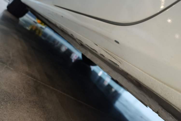 Used Honda Fit 2018 1.5L CVT Comfort Version Left Side Sill