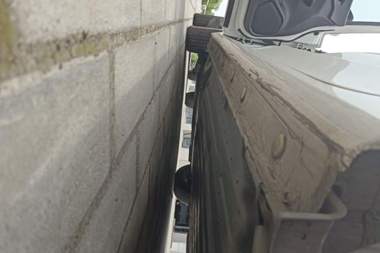 Used Honda Fit 2018 1.5L CVT Comfort Version Left Side Sill