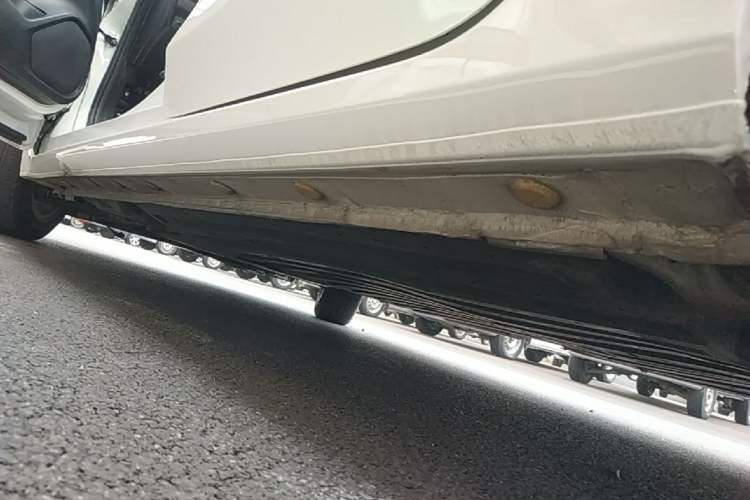 Used Honda Fit 2018 1.5L CVT Comfort Sunroof Version Left Side Sill
