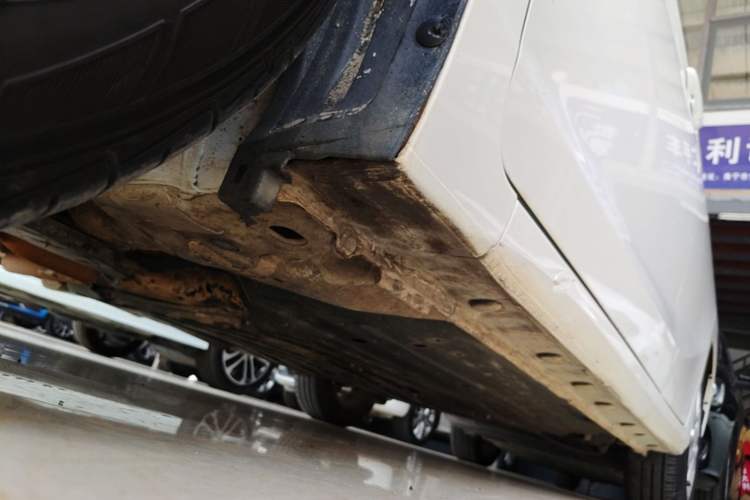 Used Honda Fit 2018 1.5L CVT Comfort Sunroof Version Left Side Sill