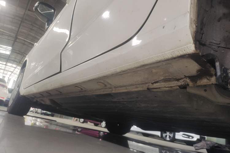 Used Honda Fit 2018 1.5L CVT Comfort Version Left Side Sill