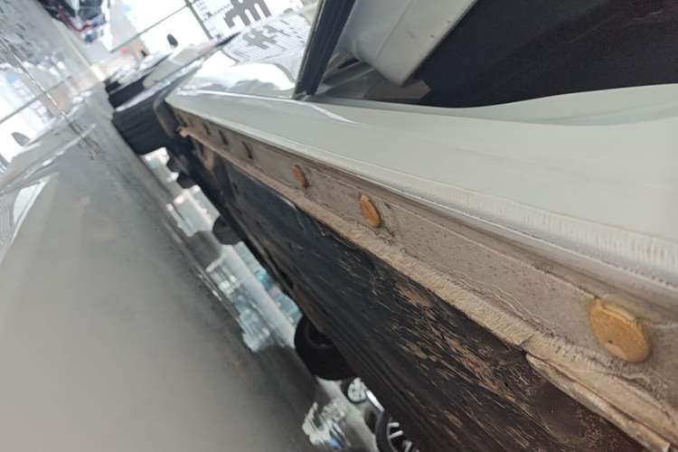 Used Honda Fit 2018 1.5L CVT Comfort Sunroof Version Left Side Sill