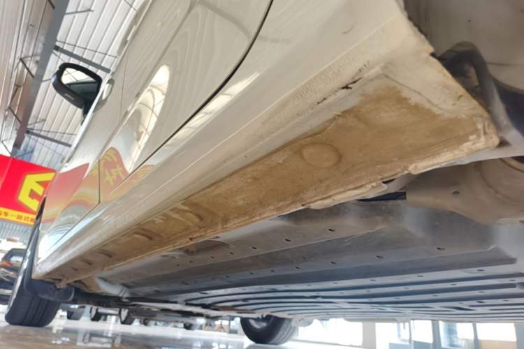 Used Honda Fit 2018 1.5L CVT Comfort Sunroof Version Left Side Sill