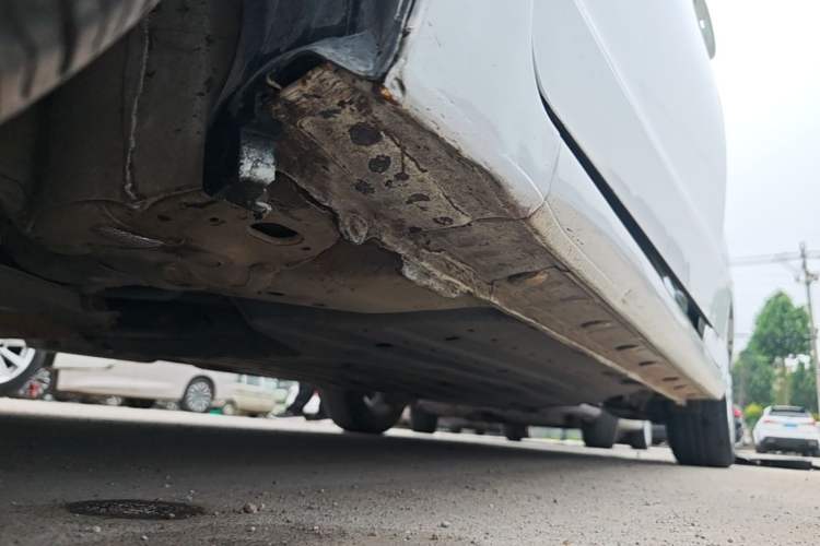 Used Honda Fit 2018 1.5L CVT Comfort Sunroof Version Left Side Sill