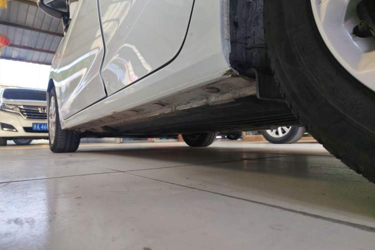 Used Honda Fit 2018 1.5L CVT Comfort Sunroof Version Left Side Sill