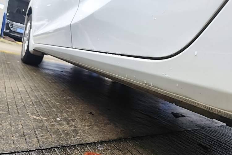 Used Honda Fit 2018 1.5L CVT Comfort Version Left Side Sill