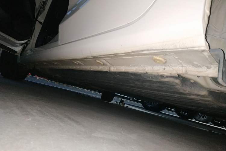 Used Honda Fit 2018 1.5L CVT Comfort Sunroof Version Left Side Sill