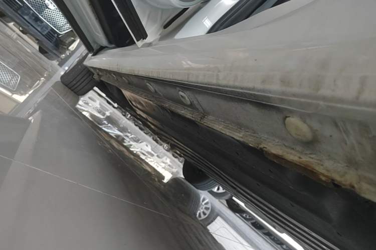 Used Honda Fit 2018 1.5L CVT Comfort Version Left Side Sill