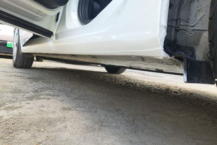 Used Honda Fit 2018 1.5L CVT Comfort Version Left Side Sill