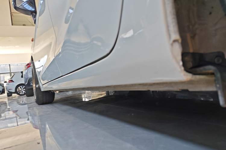 Used Honda Fit 2018 1.5L Manual Comfort Version Left Side Sill