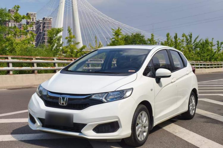 Used Honda Fit 2018 1.5L CVT Comfort Sunroof Version Guazi used car, China used car export, Used car for sale, Used Honda cars, Cheapest cars for sale