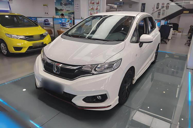Used Honda Fit 2018 1.5L CVT Trendy Sports Edition Guazi used car, China used car export, Used car for sale, Used cars, Cheapest cars for sale