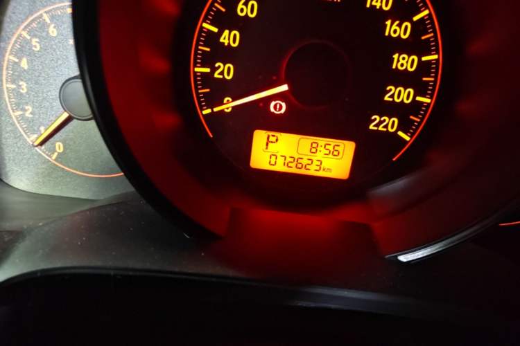 Used Honda Fit 2018 1.5L CVT Comfort Version Odometer Close Up