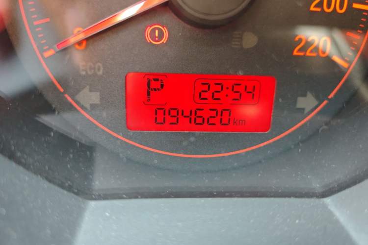 Used Honda Fit 2018 1.5L CVT Comfort Version Odometer Close Up
