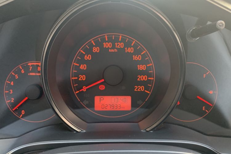 Used Honda Fit 2018 1.5L CVT Comfort Sunroof Version Odometer Close Up