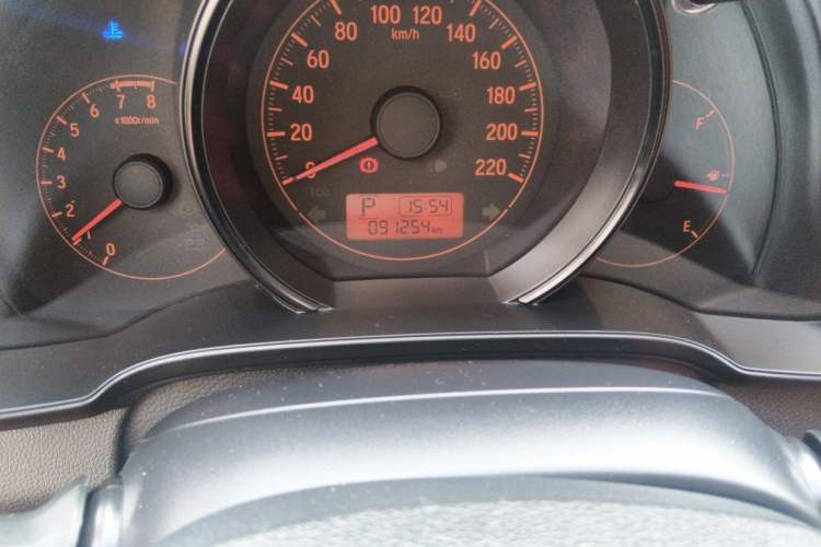 Used Honda Fit 2018 1.5L CVT Comfort Sunroof Version Odometer Close Up