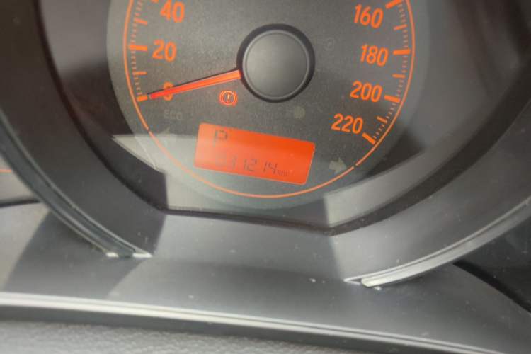 Used Honda Fit 2018 1.5L CVT Comfort Sunroof Version Odometer Close Up